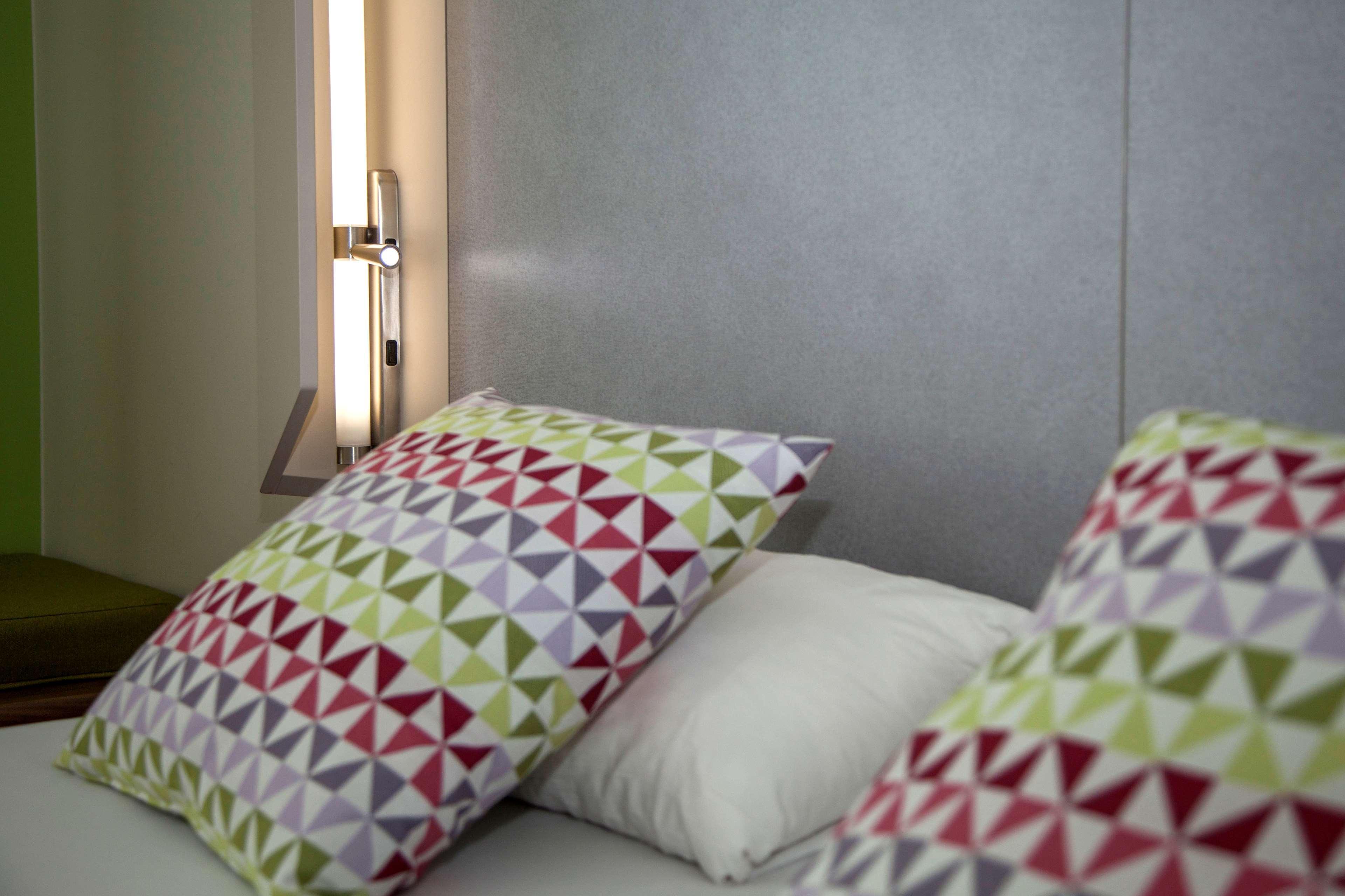 Travelodge Bcn Cornella Fira Cornellà de Llobregat Eksteriør bilde