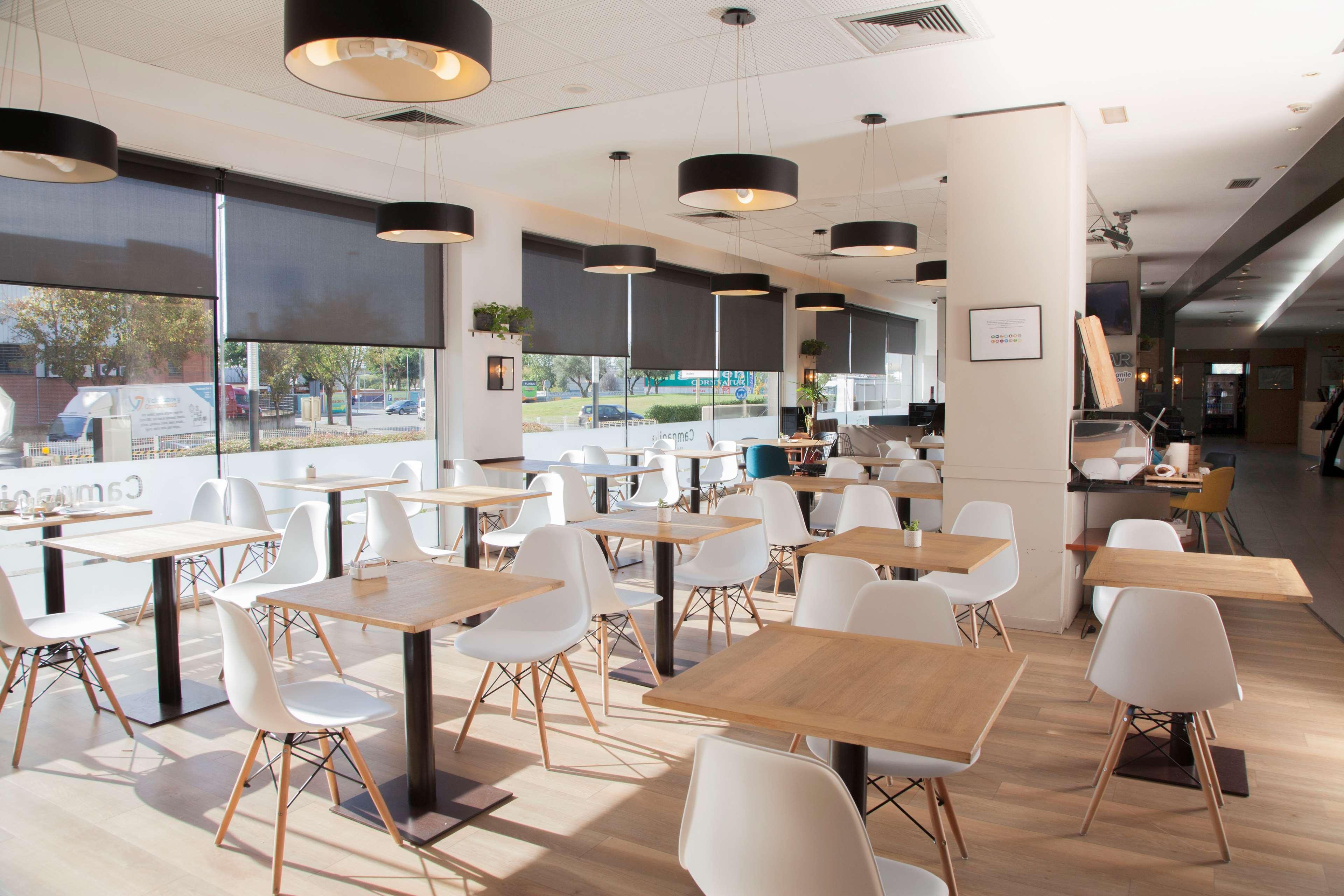 Travelodge Bcn Cornella Fira Cornellà de Llobregat Eksteriør bilde