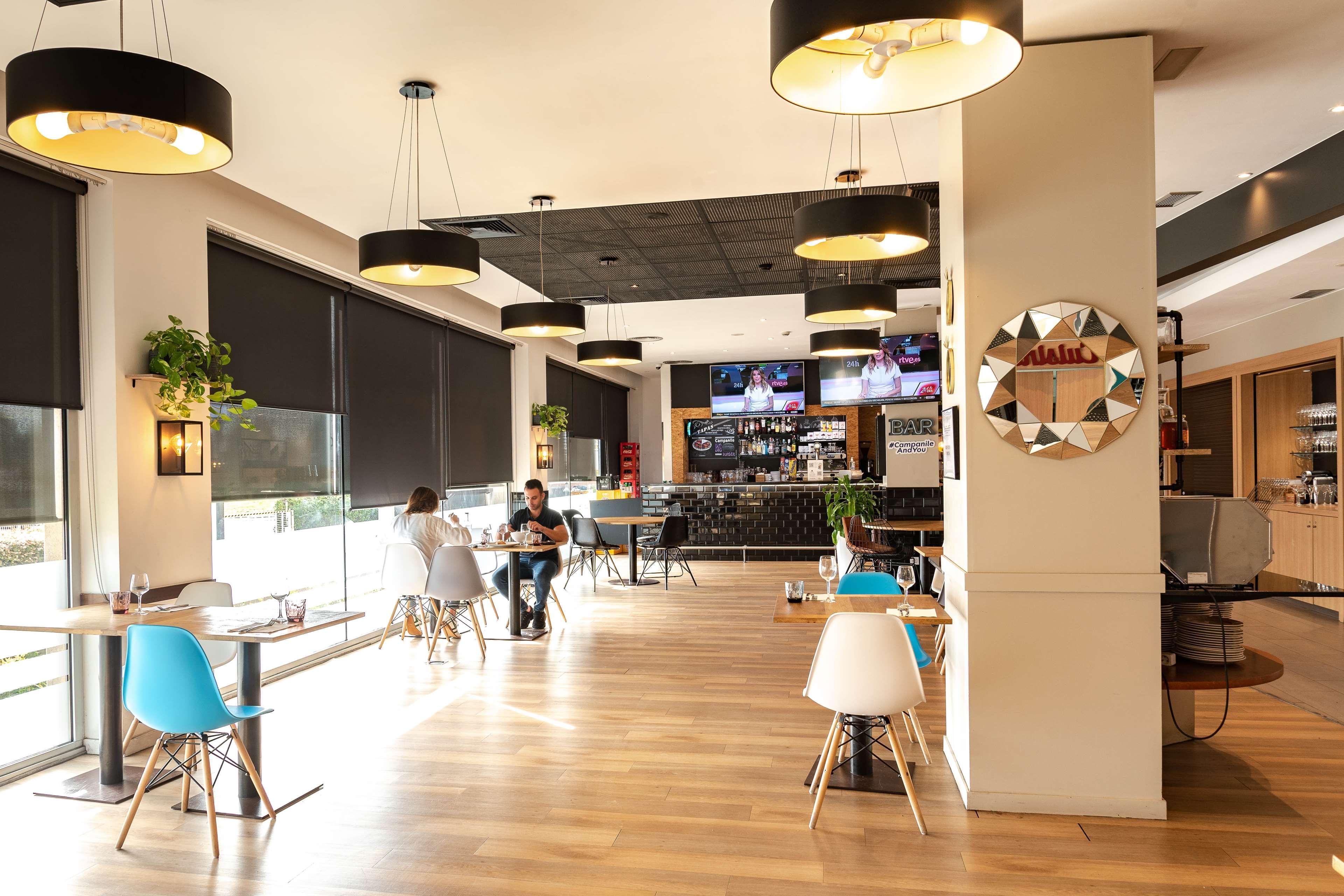 Travelodge Bcn Cornella Fira Cornellà de Llobregat Eksteriør bilde
